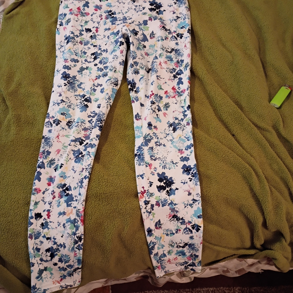 Floral Print White Leggings